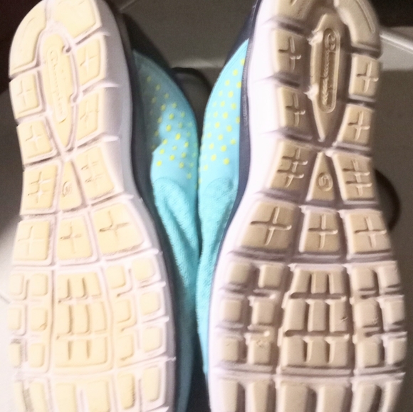 Unisex Champion gym shoes - Picture 6 of 7